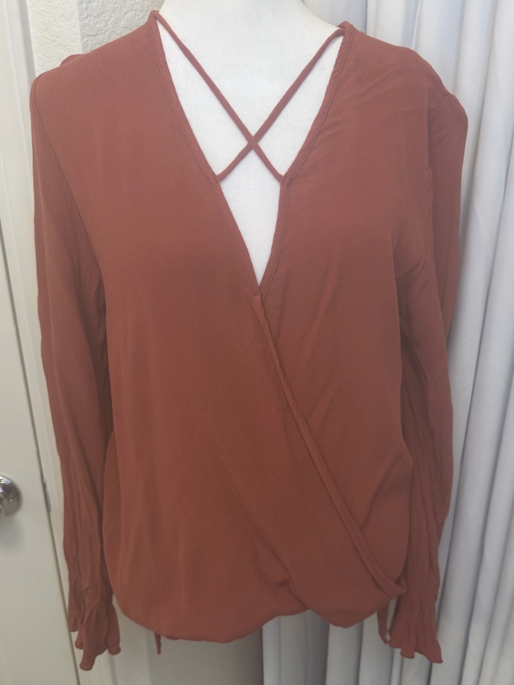Elan Rust Terracotta Wrap Blouse Strappy Criss Cross V Neck Top LargeVGUC